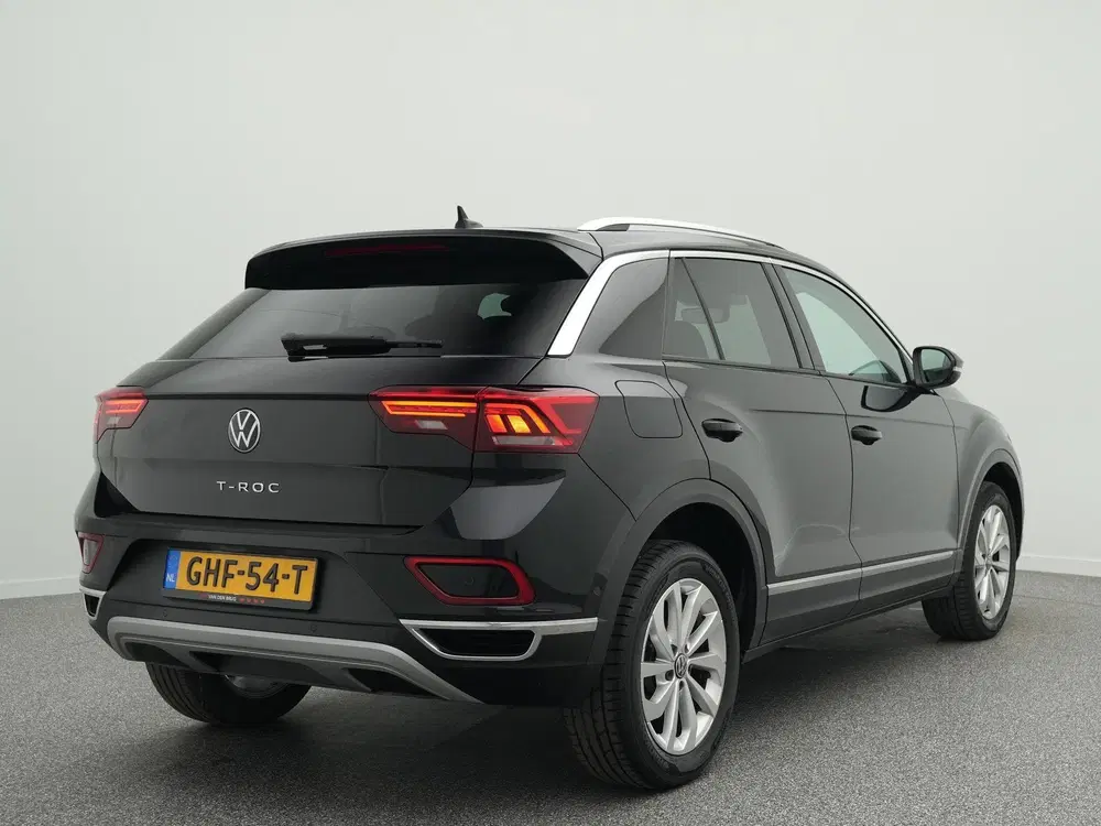 Volkswagen T-Roc Style 1.5 TSI 150PK DSG uit 2023, foto 2
