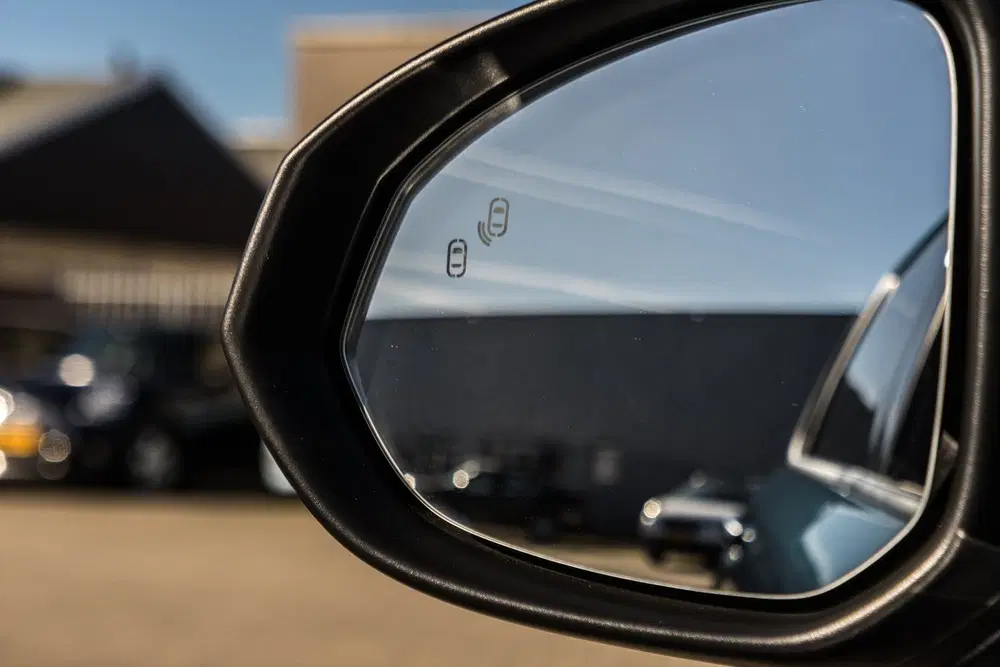 Lynk & Co 01 1.5 Plug-in Hybrid 262 Pk uit 2025, foto 11
