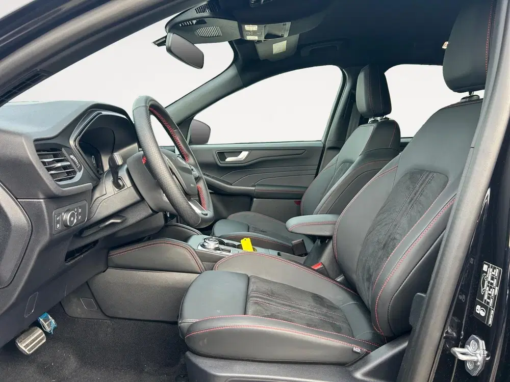 Ford Kuga 2.5 PHEV ST-Line X uit 2025, foto 13