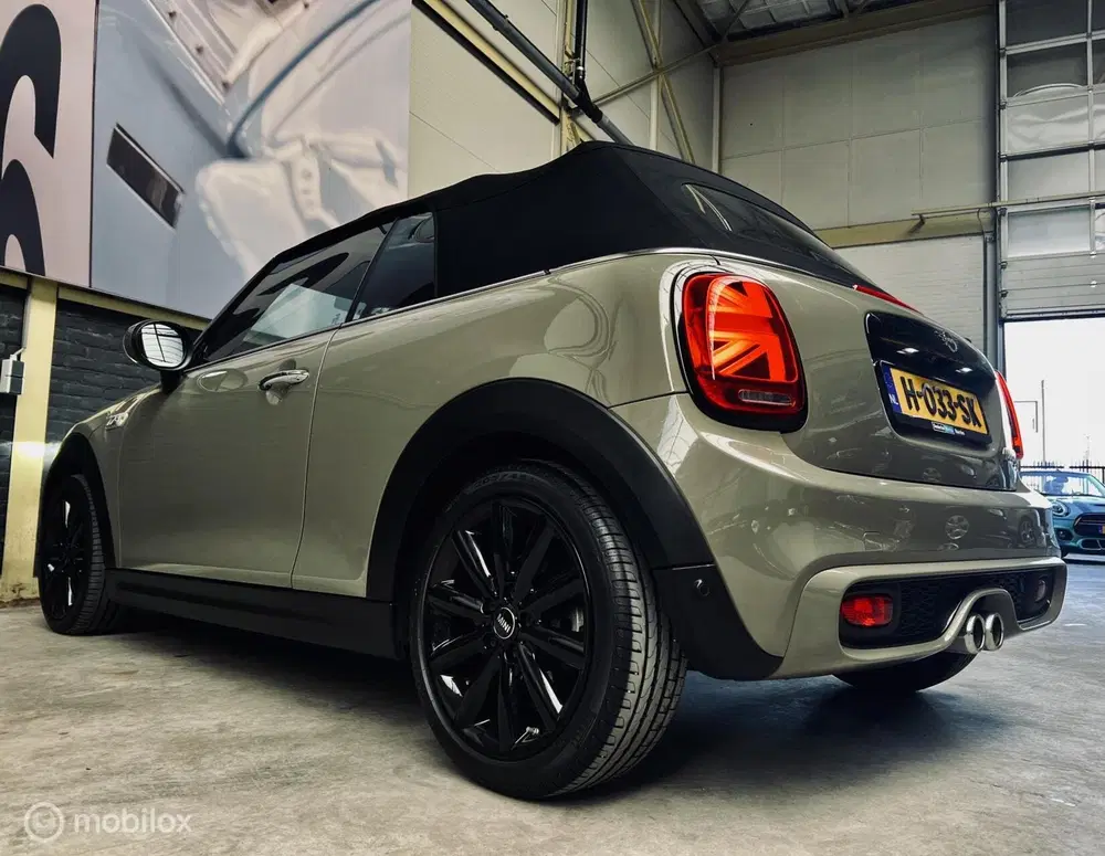 Mini Cabrio 2.0 Cooper S uit 2020, foto 10