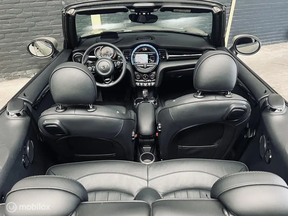 Mini Cabrio 2.0 Cooper S uit 2020, foto 11