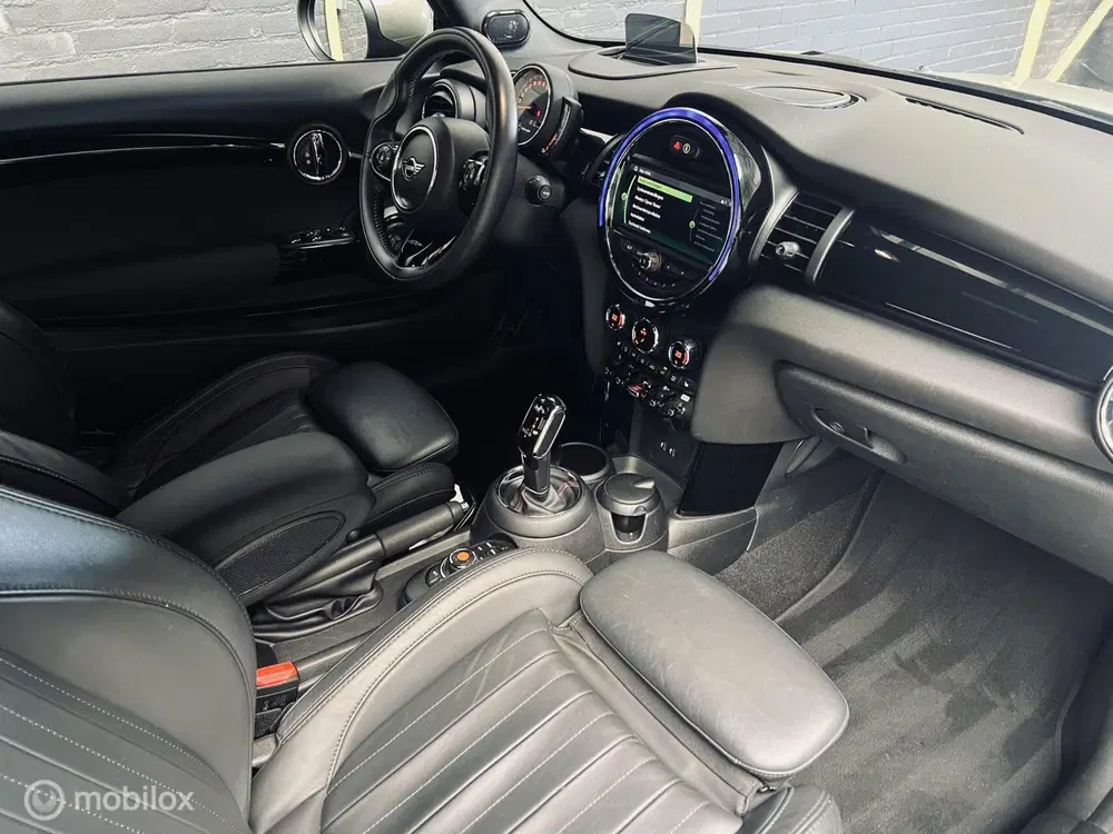 Mini Cabrio 2.0 Cooper S uit 2020, foto 13
