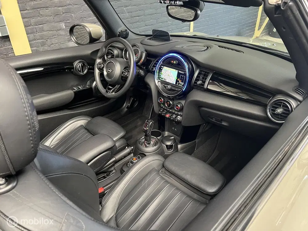 Mini Cabrio 2.0 Cooper S uit 2020, foto 15