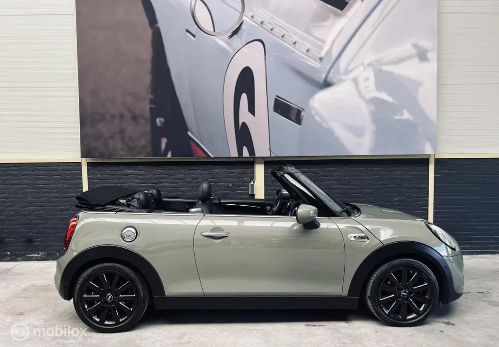 Mini Cabrio 2.0 Cooper S uit 2020, foto 4