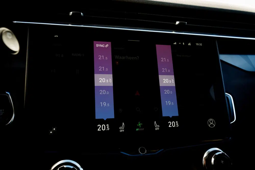 Lynk & Co 01 1.5 Plug-in Hybrid 262 Pk uit 2025, foto 14