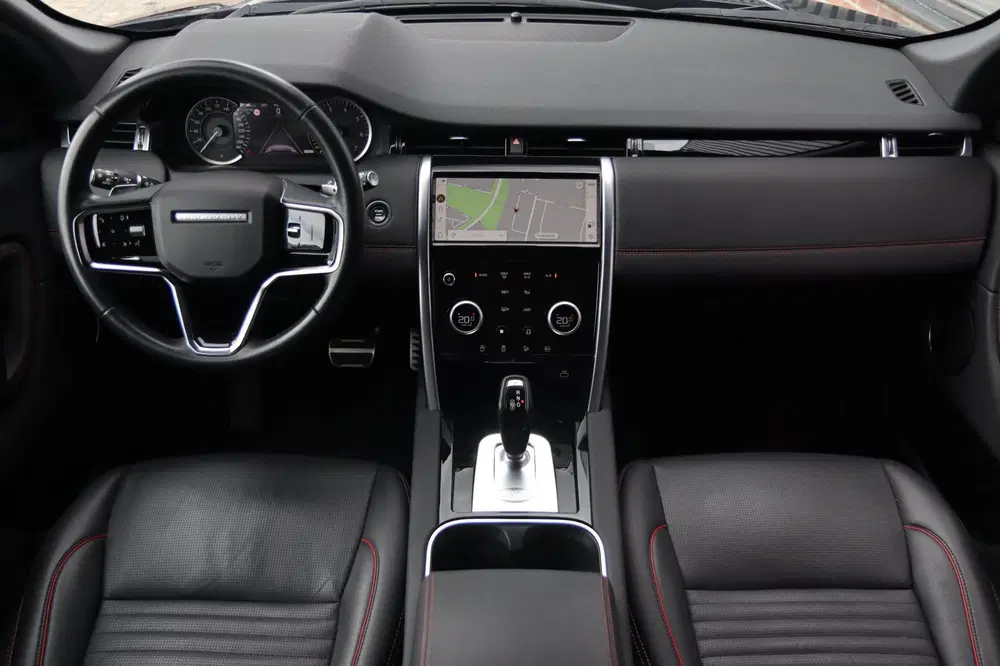 Land Rover Discovery Sport P300e 1.5 R-Dynamic S Black Editi uit 2022, foto 6