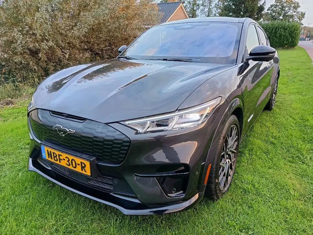 Ford Mustang Mach-E Mustang E mach GT 98kWh 487pk 4WD 2022 Gri uit 2022, foto 3