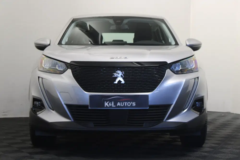 Peugeot 2008 1.2 PureTech Blue Lease Active uit 2020, foto 3