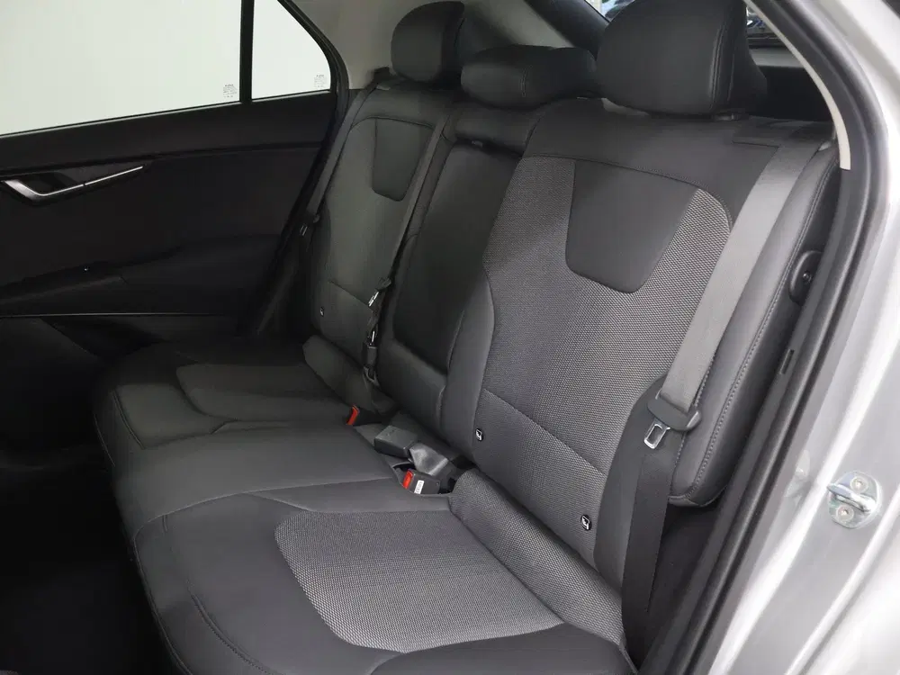 Kia Niro DynamicLine 64.8 kWh uit 2022, foto 11