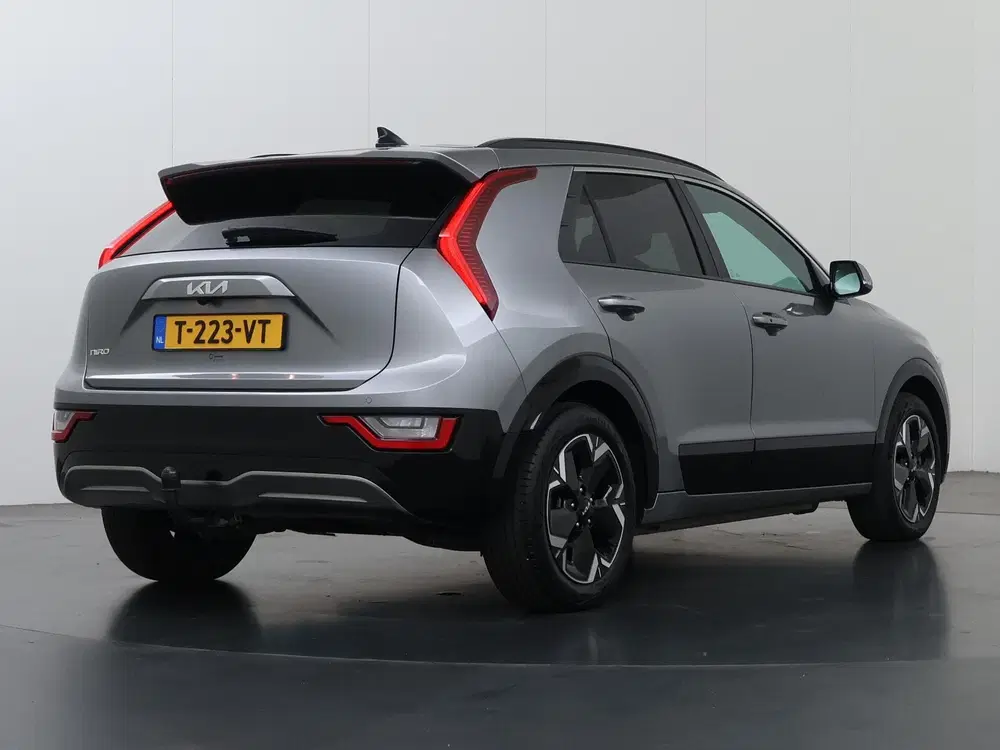 Kia Niro DynamicLine 64.8 kWh uit 2022, foto 2