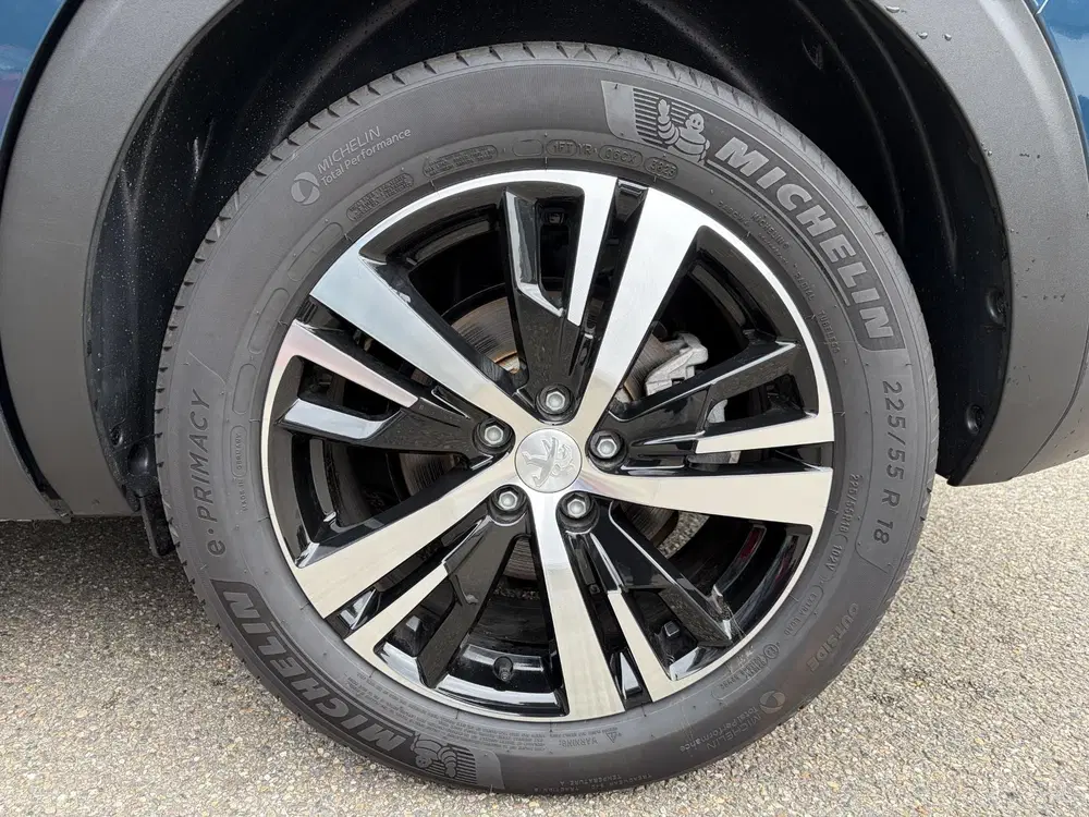 Peugeot 5008 1.2 GT HYBRID 136 7 PERSOONS uit 2024, foto 9