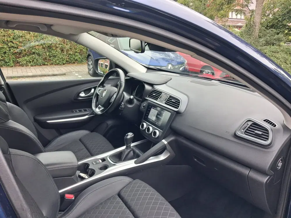 Renault Kadjar 1.3 TCe Intens navi pdc camera trekhaak 28 uit 2019, foto 11