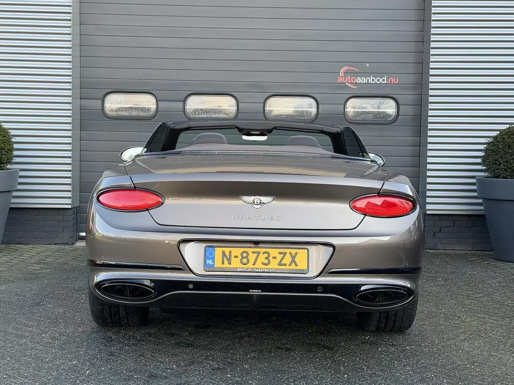 Bentley Continental GTC 6.0 W12 New Bentley Service uit 2019, foto 6