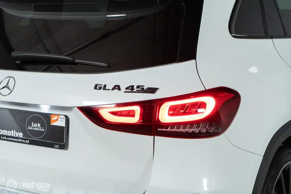 Mercedes-Benz GLA Mercedes GLA-klasse AMG 45 S 4MATIC+ PANO uit 2021, foto 10