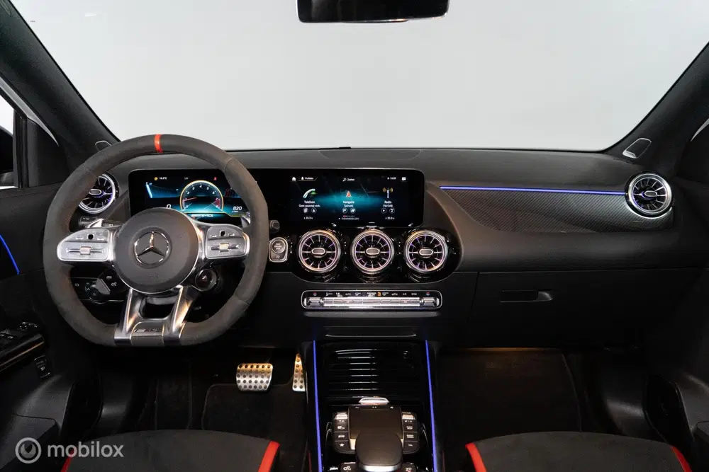 Mercedes-Benz GLA Mercedes GLA-klasse AMG 45 S 4MATIC+ PANO uit 2021, foto 12