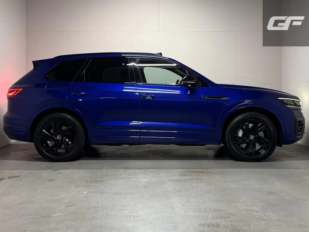 Volkswagen Touareg 3.0 TSi eHybrid 4MOTION R-Line Pano Lapiz uit 2020, foto 3