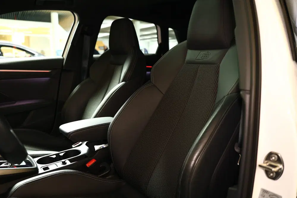 Audi A3 40 TFSI e S-Line PANO VIRTUAL CARPLAY LEDE uit 2021, foto 12