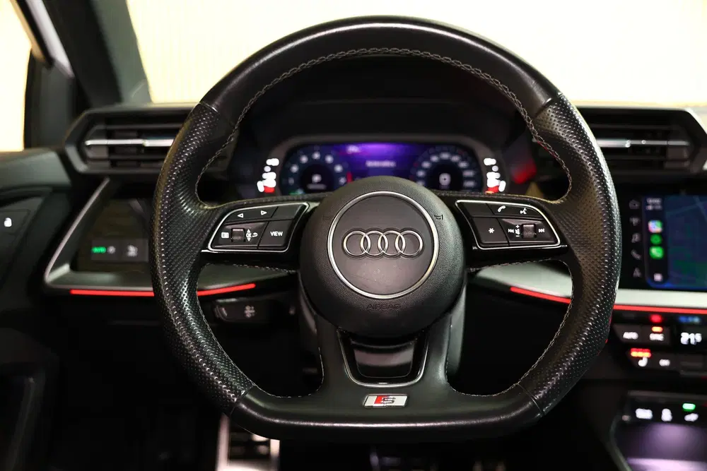 Audi A3 40 TFSI e S-Line PANO VIRTUAL CARPLAY LEDE uit 2021, foto 13