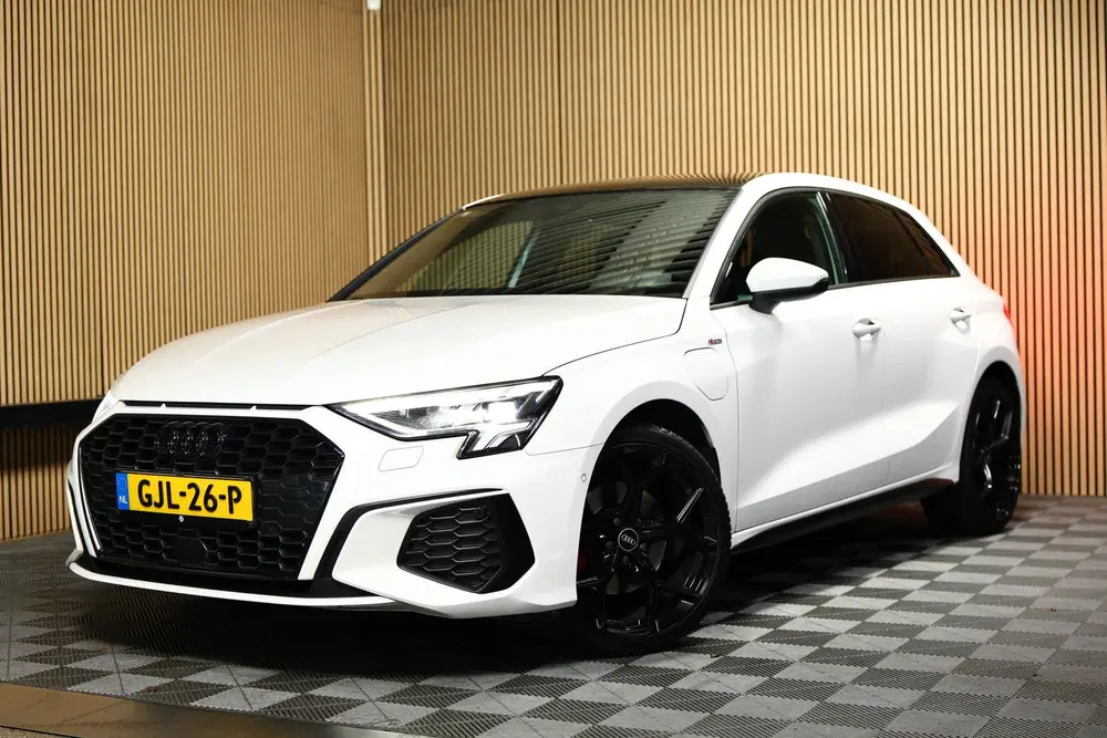 Audi A3 40 TFSI e S-Line PANO VIRTUAL CARPLAY LEDE uit 2021, foto 8