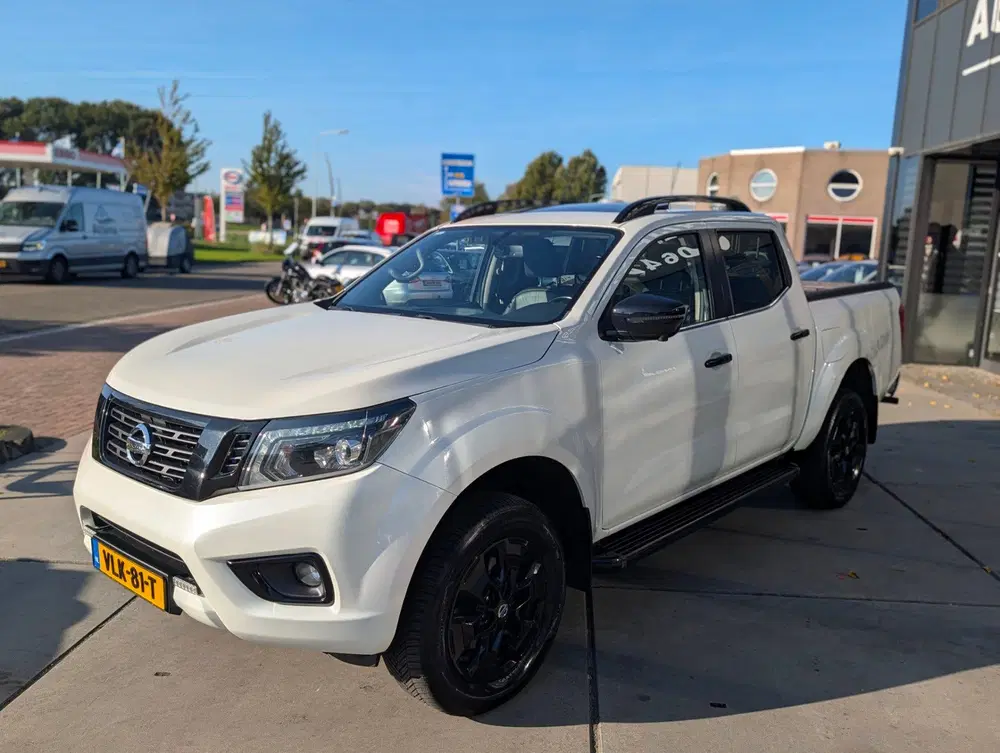Nissan Navara 2.3 dCi Tekna Double Cab 3500kg Trekgewich uit 2019, foto 2