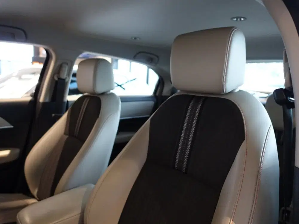 Honda HR-V 1.5 i-MMD 131pk CVT Advance Style 4 Seizoe uit 2022, foto 14