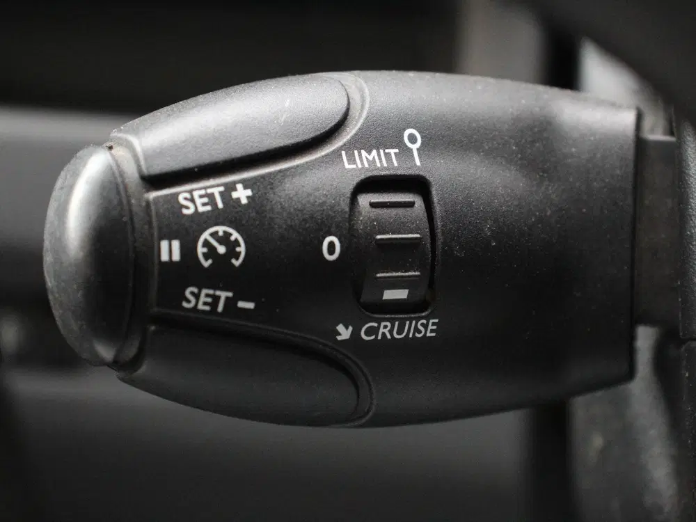 Toyota Proace 1.5 D-4D Cool Comfort Lang 9 Persoons uit 2022, foto 15