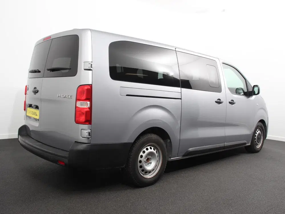 Toyota Proace 1.5 D-4D Cool Comfort Lang 9 Persoons uit 2022, foto 6