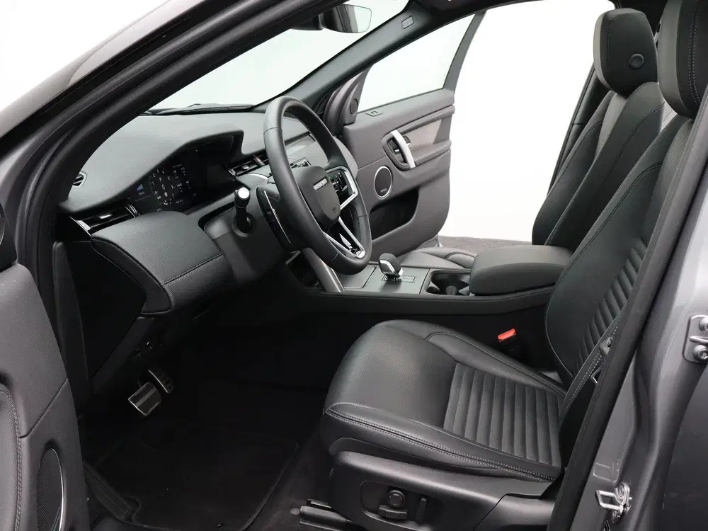 Land Rover Discovery Sport P300e R-Dynamic SE uit 2024, foto 11