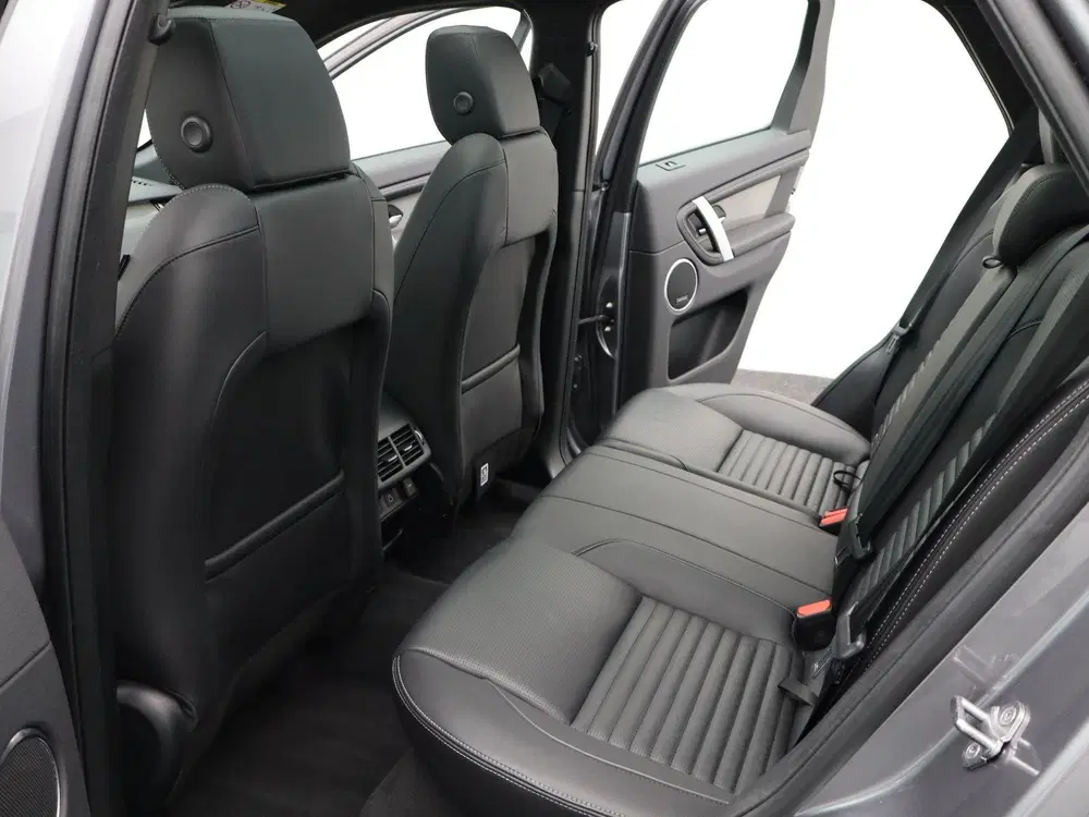 Land Rover Discovery Sport P300e R-Dynamic SE uit 2024, foto 12