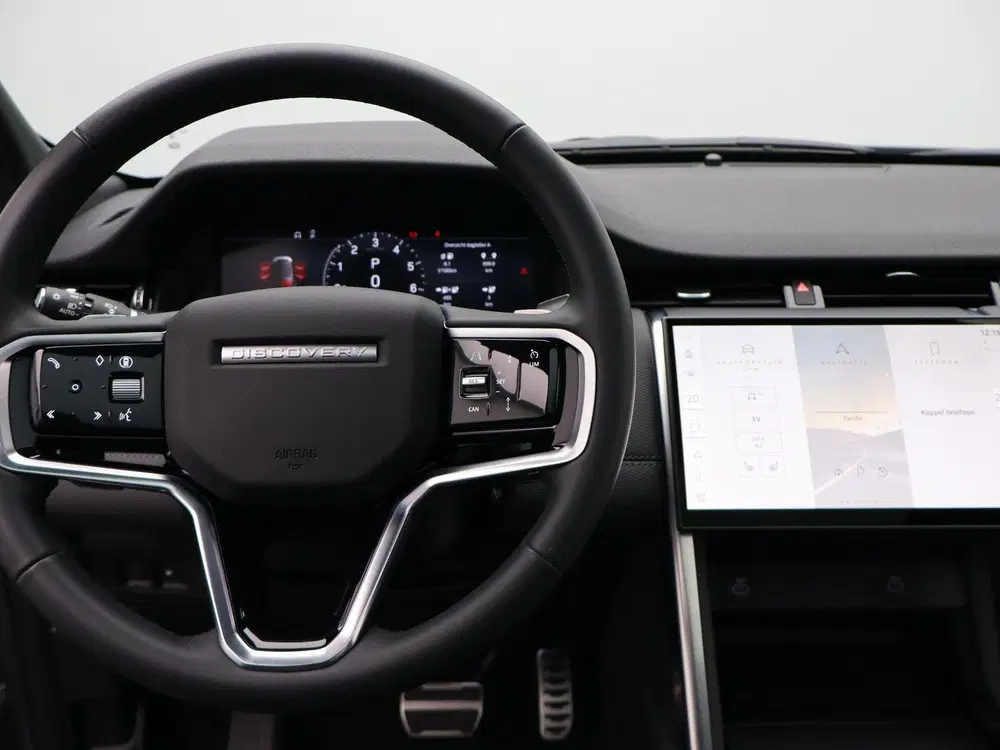 Land Rover Discovery Sport P300e R-Dynamic SE uit 2024, foto 8