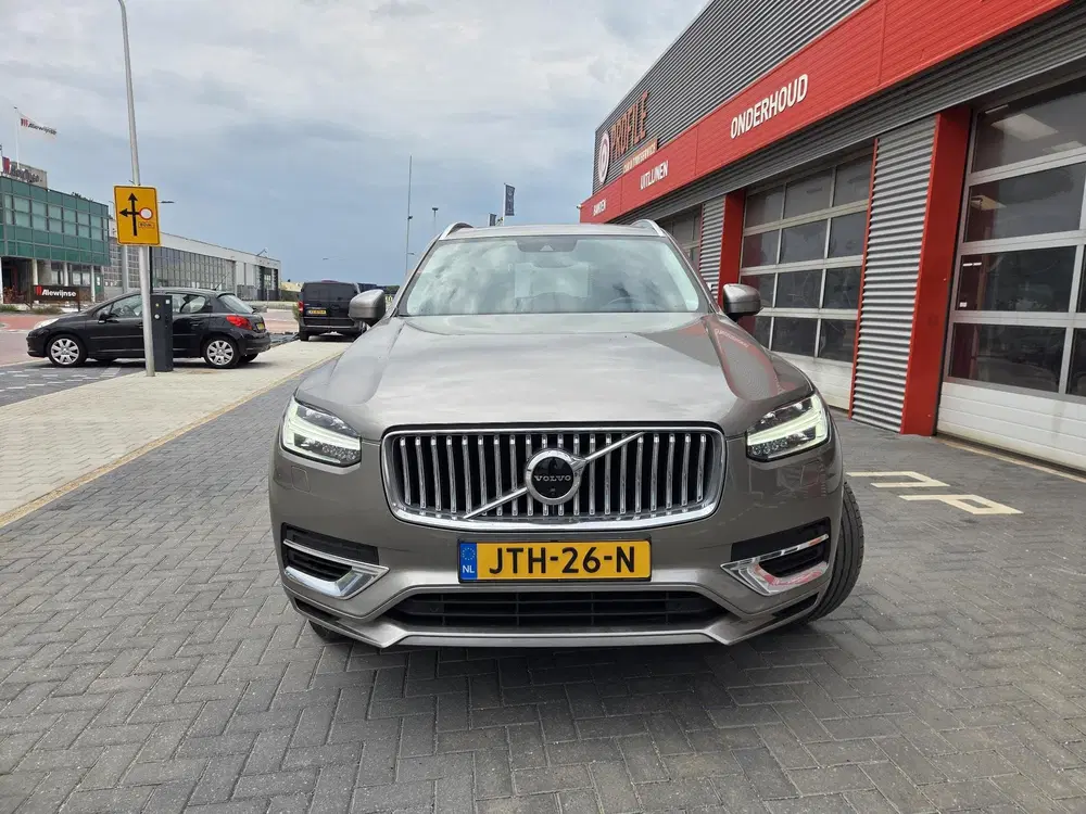 Volvo XC90 2.0 T8 Recharge AWD Plus Bright uit 2022, foto 2