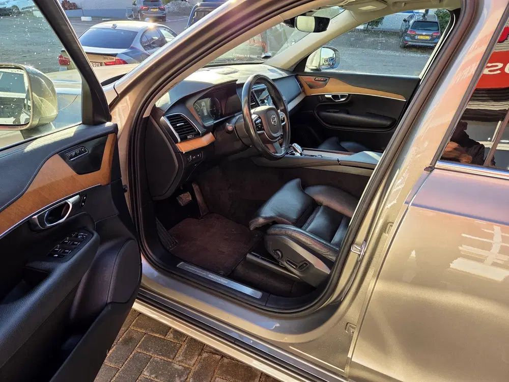 Volvo XC90 2.0 T8 Recharge AWD Plus Bright uit 2022, foto 9