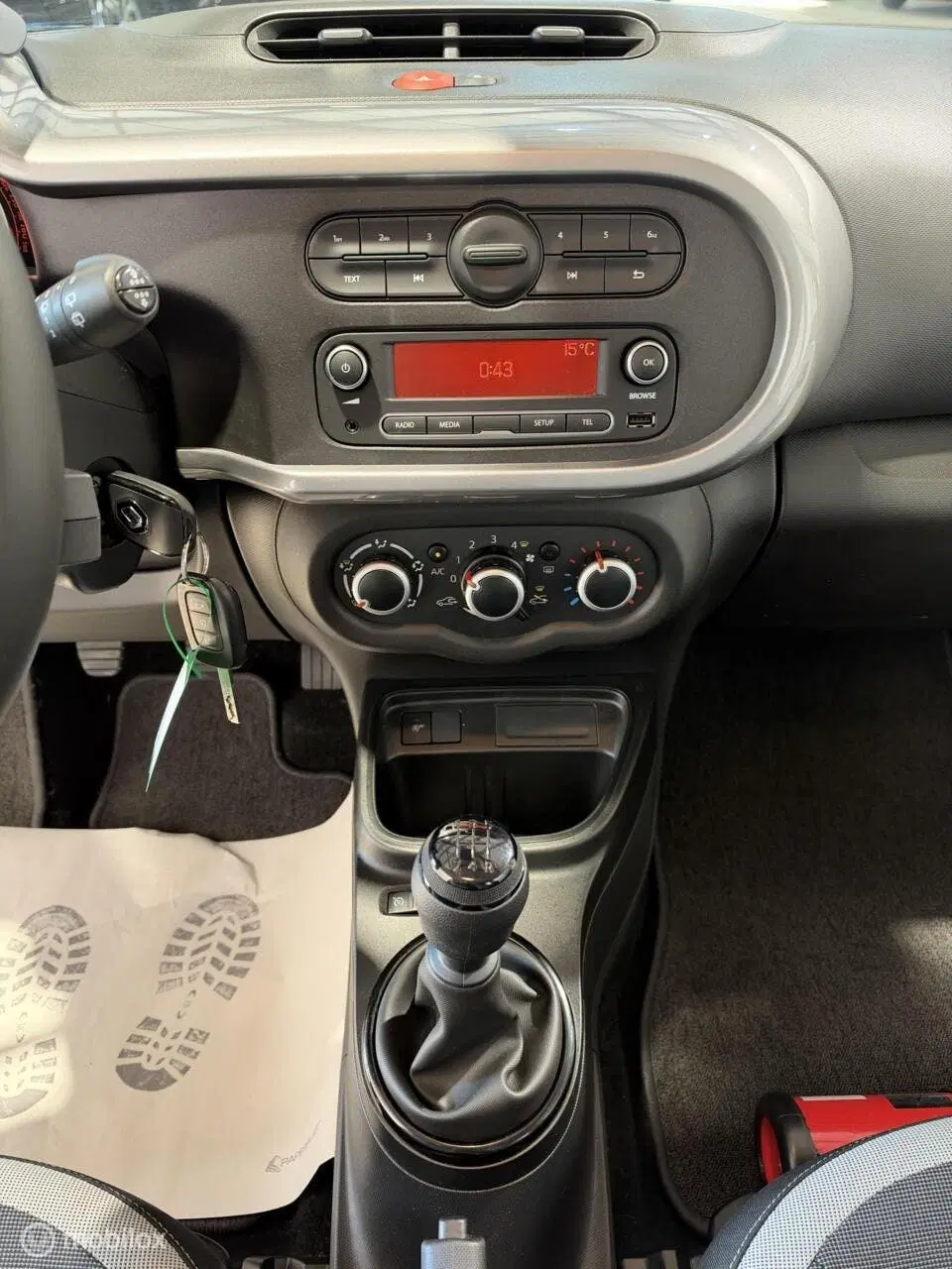 Renault Twingo Limited 1.0 SCe AIRCO uit 2022, foto 6