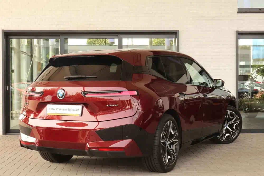 BMW iX xDrive40 Sportpakket uit 2024, foto 3