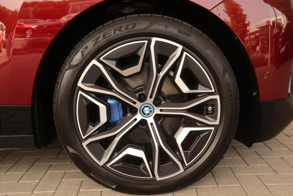 BMW iX xDrive40 Sportpakket uit 2024, foto 7