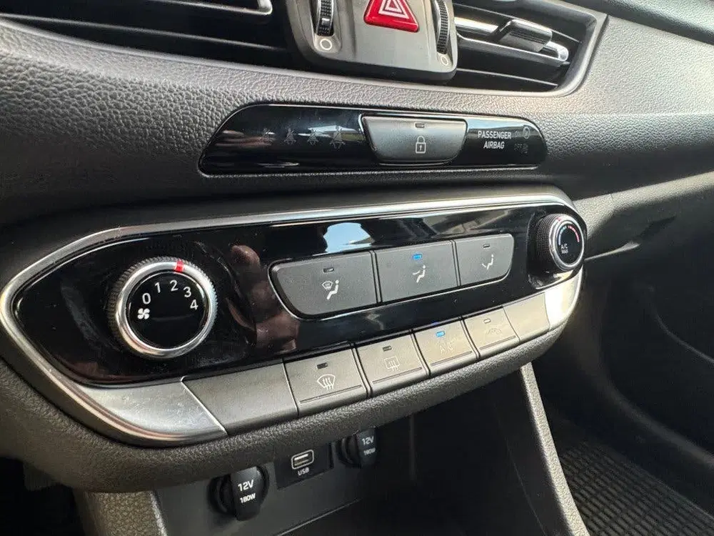 Hyundai i30 1.0 T-GDi MHEV Comfort Smart Aut uit 2020, foto 11