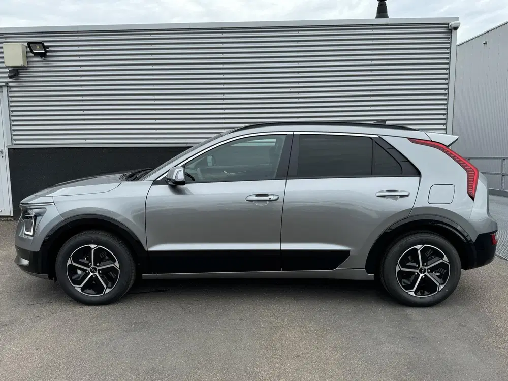 Kia Niro 1.6 GDi Hybrid DynamicPlusLine €2700 Voord uit 2025, foto 2