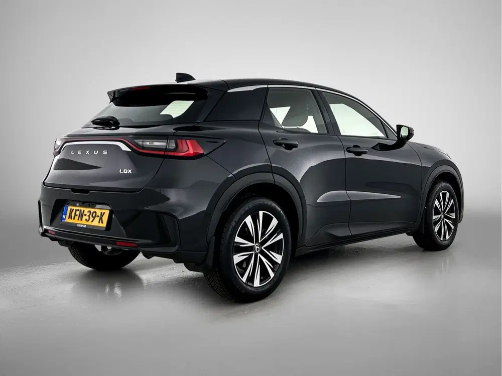 Lexus LBX 2WD + Comfort & Safety Pack uit 2025, foto 2