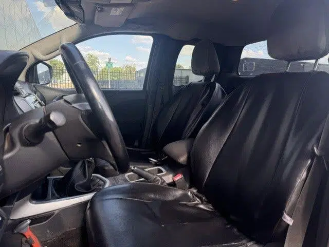 Nissan Navara 2.3 dCi N-Connecta King Cab 4WD uit 2020, foto 10