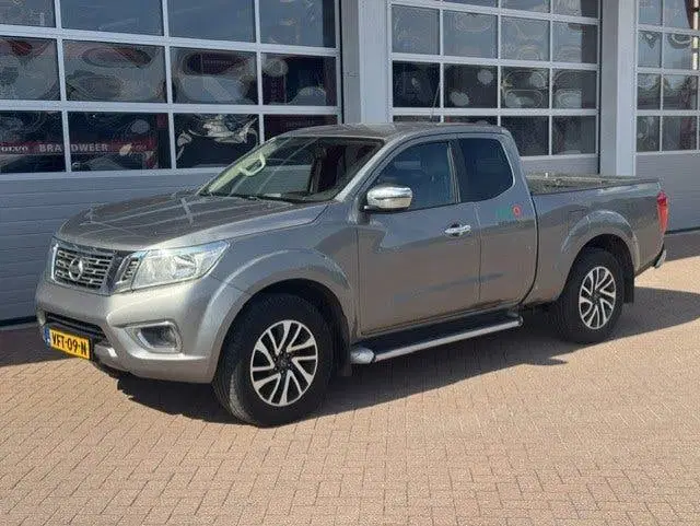 Nissan Navara 2.3 dCi N-Connecta King Cab 4WD uit 2020, foto 4