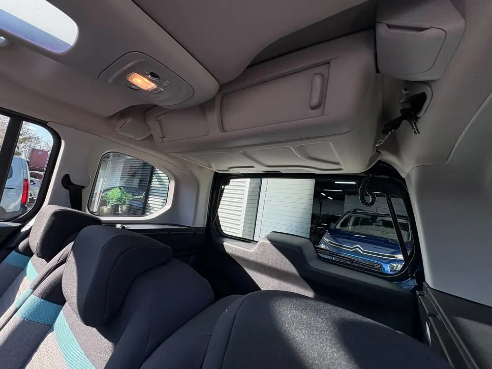 Citroën Berlingo Citroen BERLINGO 1.2 PureTech Shine HEAD-u uit 2019, foto 14