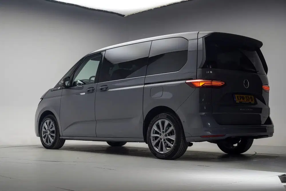 Volkswagen Multivan 1.4 eHybrid 7p Style [ Pano Leer Matrix uit 2022, foto 3