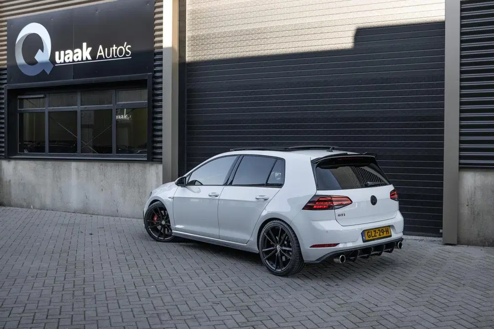 Volkswagen Golf GTI 2.0 TSI Performance uit 2019, foto 13