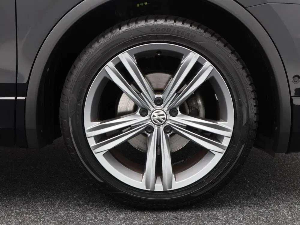 Volkswagen Tiguan 1.5 TSi 150 Pk Automaat R-Line uit 2020, foto 5