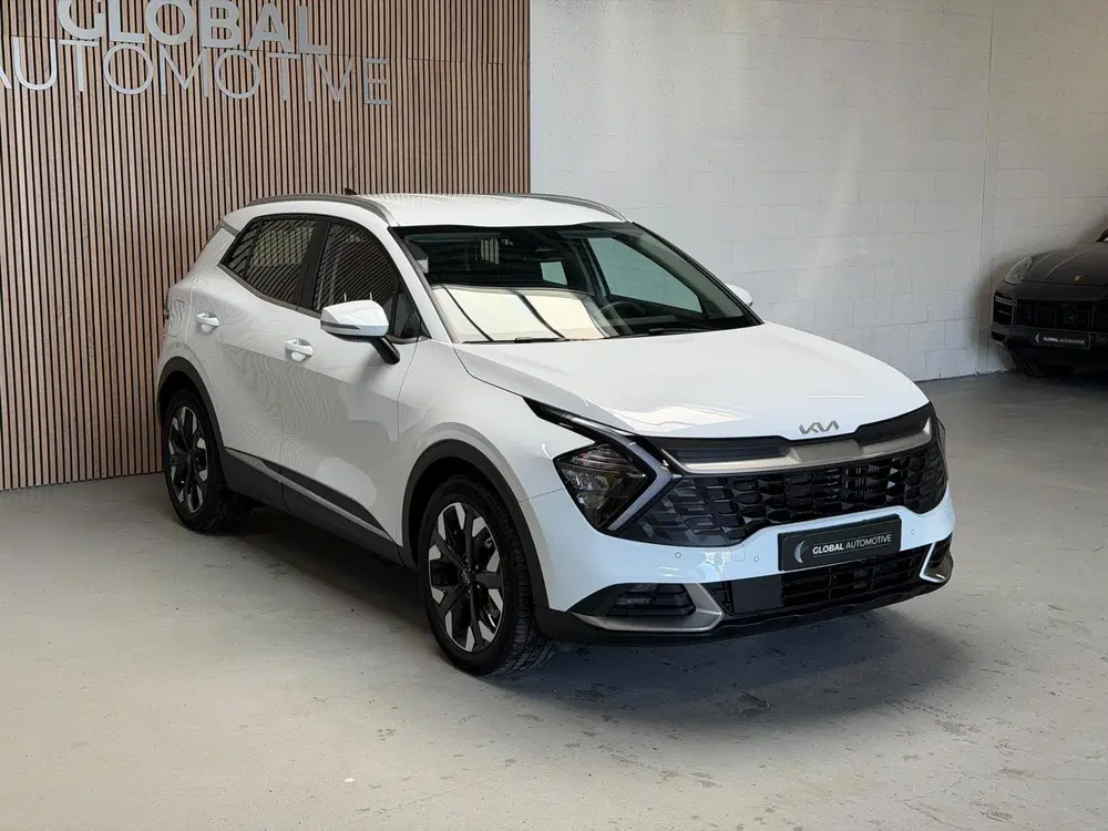 Kia Sportage 1.6 T-GDi Plug-in Hybrid AWD DynamicLine uit 2022, foto 2