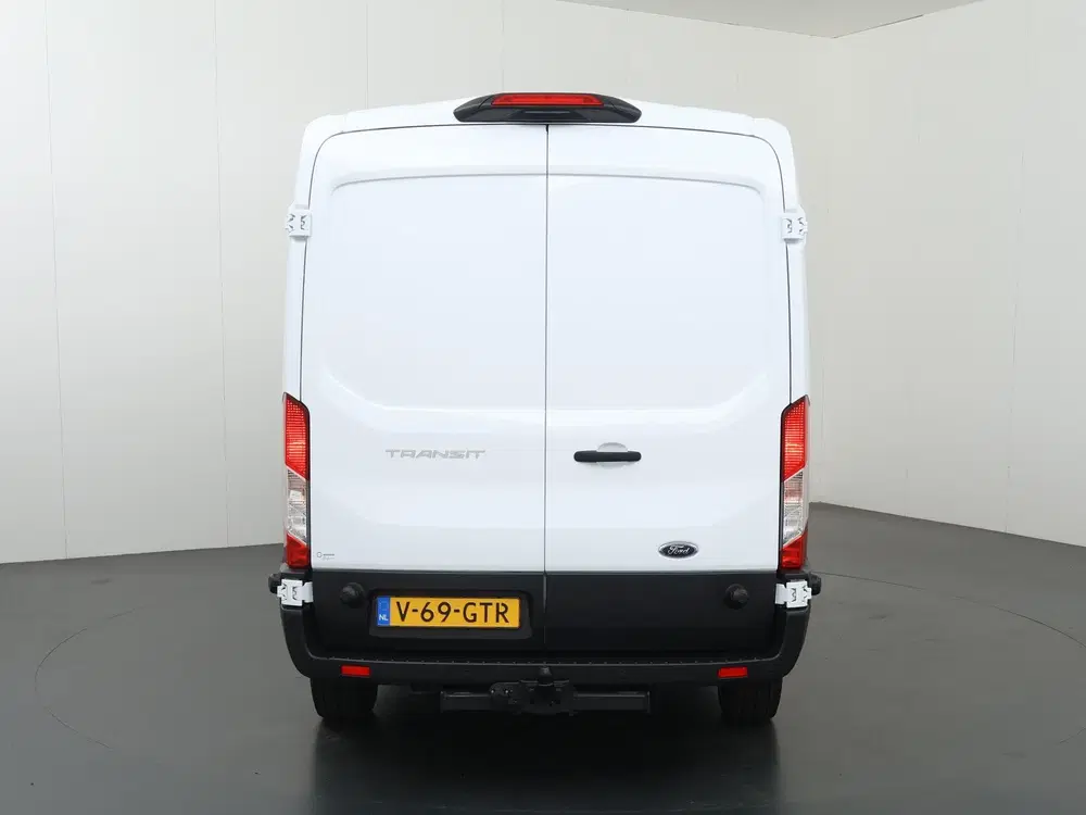 Ford Transit 350 uit 2024, foto 4