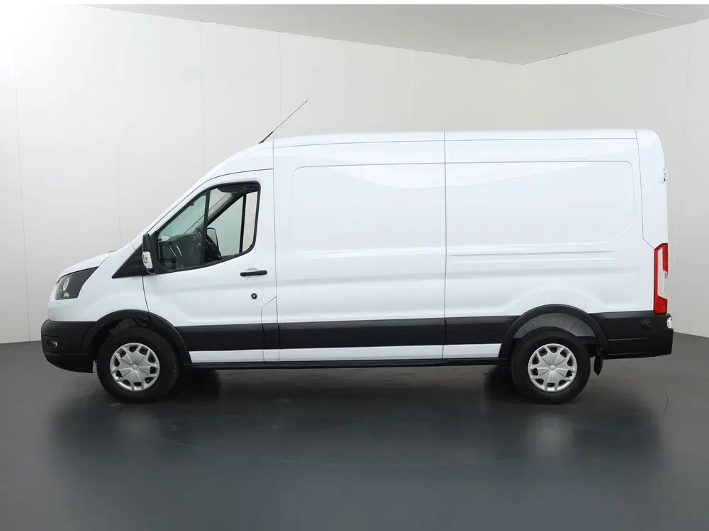 Ford Transit 350 uit 2024, foto 5