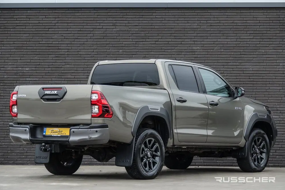 Toyota Hilux 2.8 D-4D Double Cab 4X4 204Pk Aut. uit 2021, foto 2