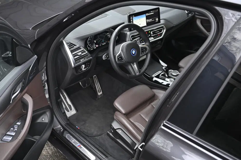 BMW X3 xDrive30e M Sport uit 2021, foto 4