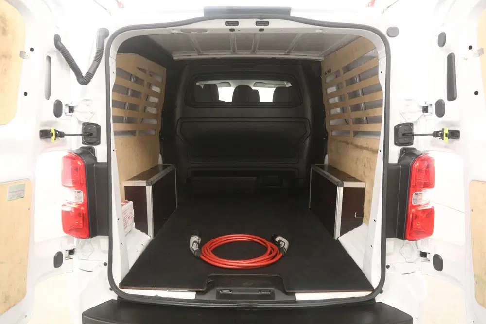 Peugeot Expert Elektrisch 75 kWh Long Range L3H1 uit 2022, foto 4